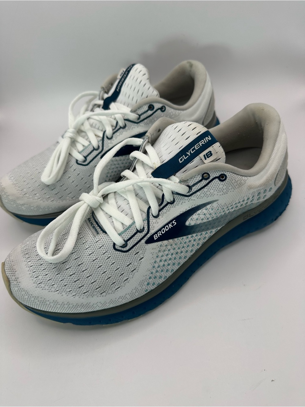 Brooks Glycerin 18 Mens Running Athletic Shoes White Blue 1103291D178 size 9 D